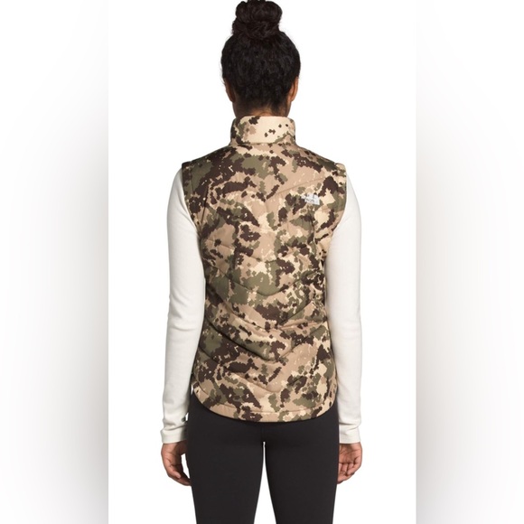 The North Face Vest - Picture 2 of 6